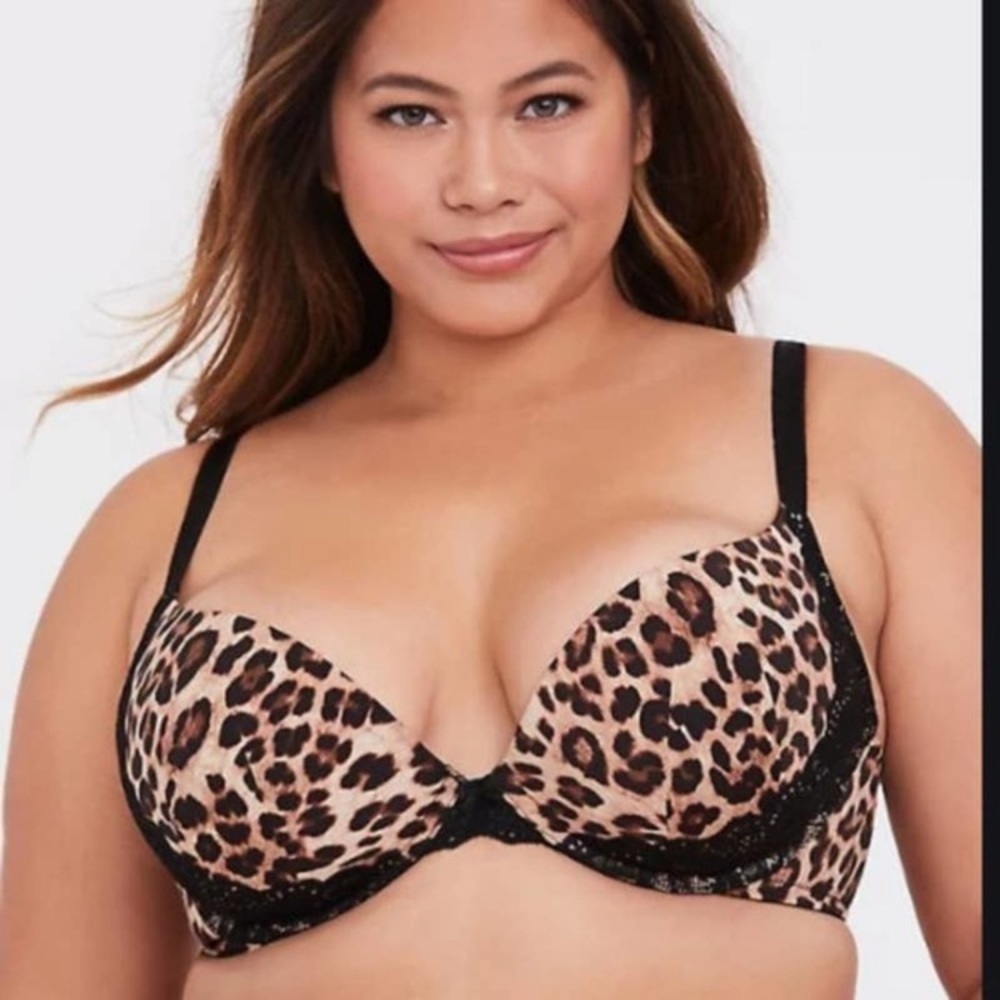 Torrid Microfiber & Black Lace Push-Up Plunge Bra Animal Cheetah Print 42 D